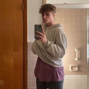 Meet your Posher, Devin